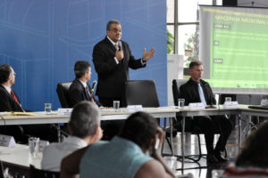 Leandro Ramires Presidente da AMA+ME discursa em reunião do CONAD